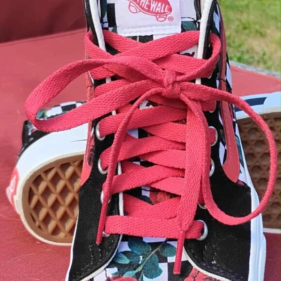 Vans Customs: 'Off the Wall', Roses - Picture 10 of 14